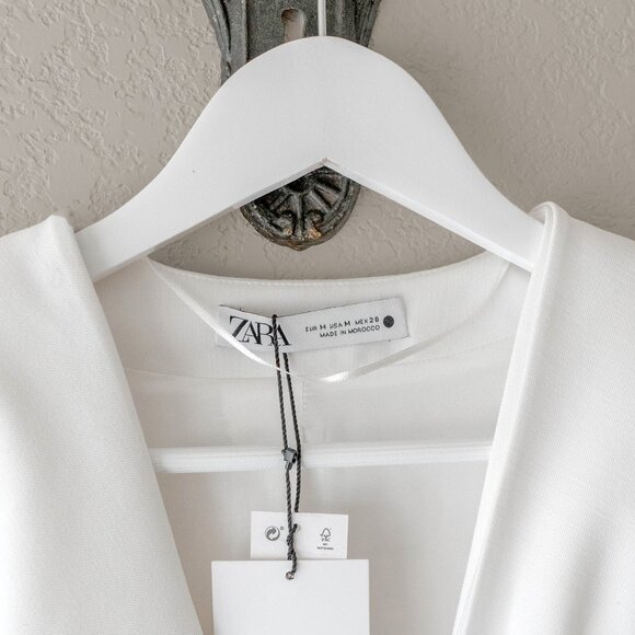 Zara NWT Dress SzM White Padded Shoulder Sleeveless Twist Front Mini Modern Chic - Picture 5 of 8